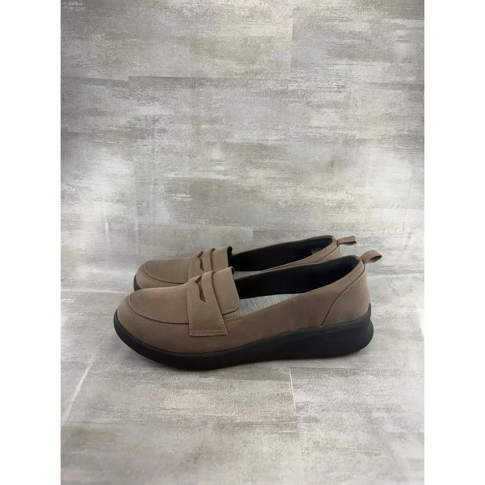 Clarks Cloudsteppers Womens Taupe Penny Loafers Shoes 261471834065 Size 9M